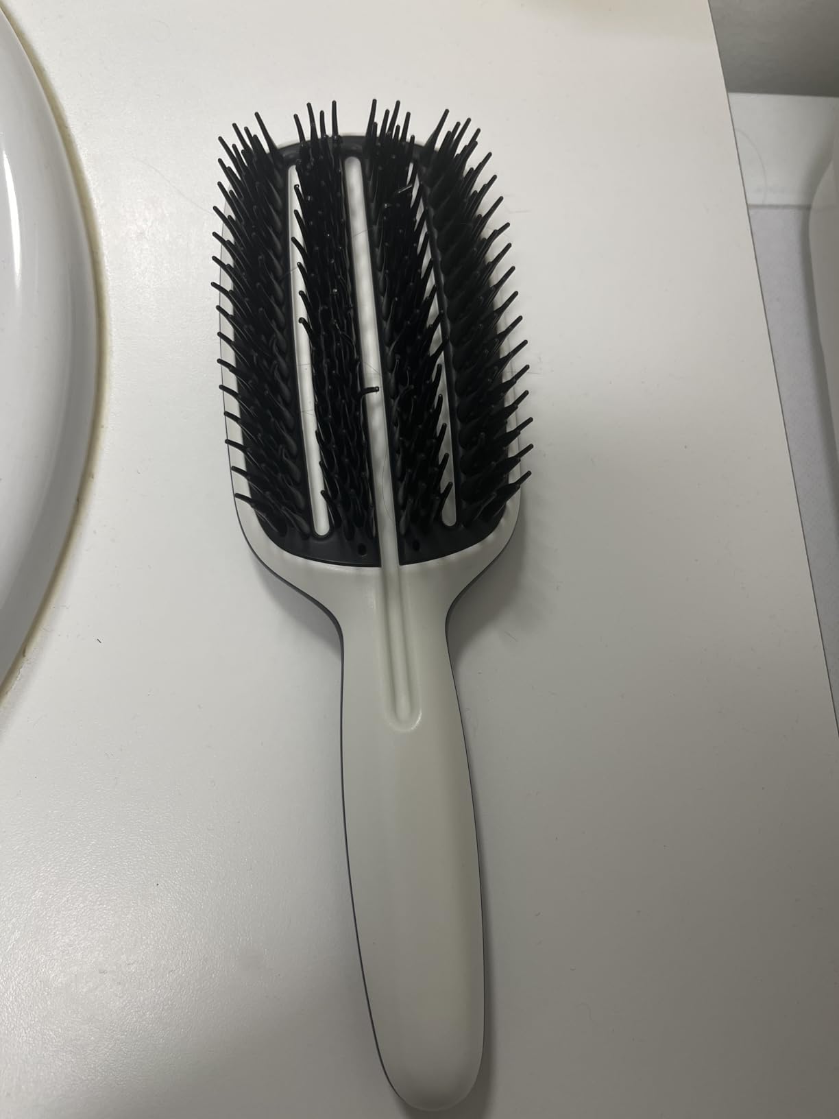 Brushing niveau salon à la maison
